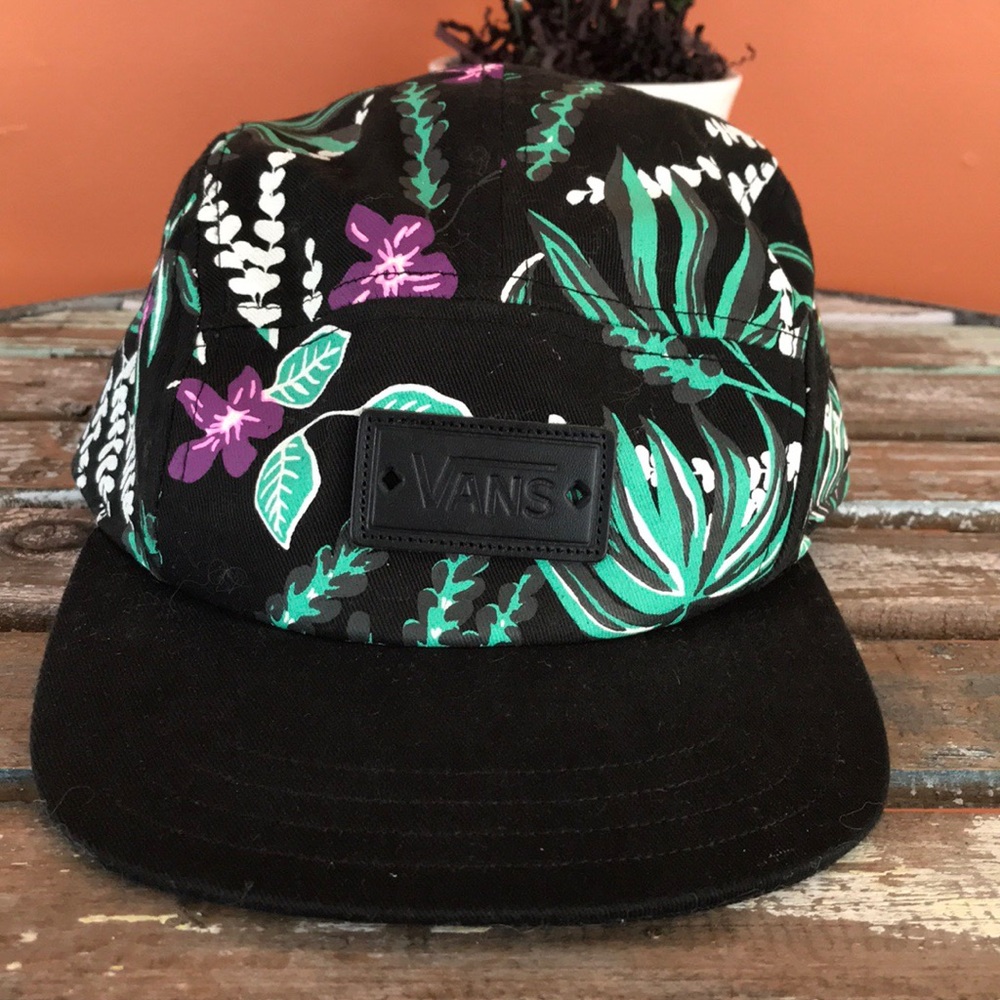 VANS womans hat